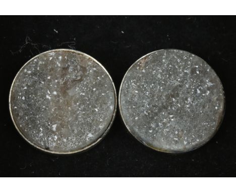 A pair of silver and grey druzy agate cufflinks.