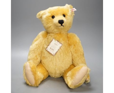 Steiff for British Collectors teddy bear, 2001, with box and certificate Limited Edition 45cm