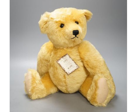 Steiff for British Collectors teddy bear, 2001, with box and certificate Limited Edition, 43cm