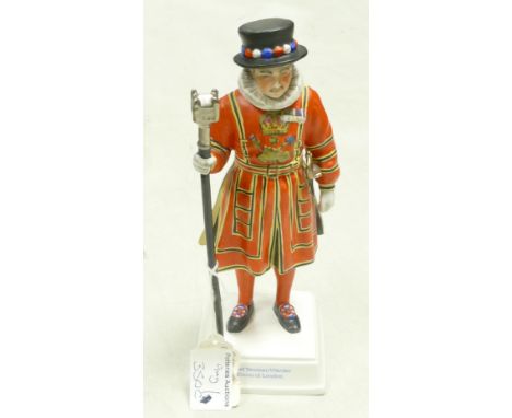 Goebel Chief Yoeman Warder figure: height 23cm
