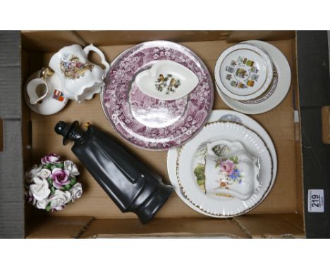 A collection of pottery to include: Wedgwood decanter, Wedgwood Ferrara lustre plate etc