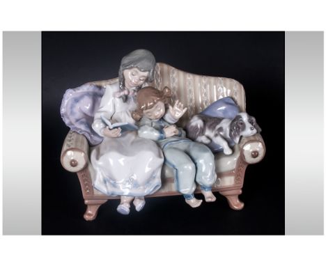 Lladro Group Figure ' Big Sister ' Model Num.5735. Issued 1991. Height 6.75 Inches, Mint Condition. 