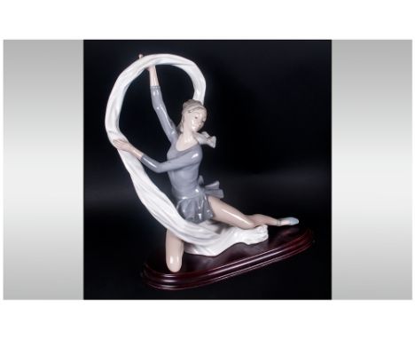 Nao by Lladro Special Edition Figurine ' The Art of The Dance ' Dancer With Veil, Raised on a Wooden Plinth. 13.5 by 12.75 In