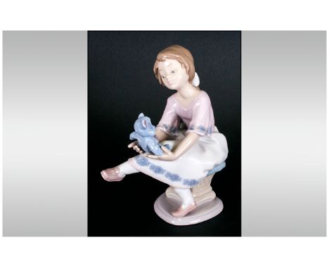 Lladro Members Only Collectors Society Figure 'My Best Friend' model number 7620. Date 1993 Only. 6'' in height. Mint conditi
