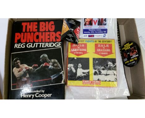 BOXING, selection, inc. Ultimate Encyclopaedia of Boxing 1996, The Big Punchers 1984 (signed by Reg Gutteridge); Gatti v Mayw