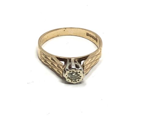 9ct gold diamond ring 2.7g 