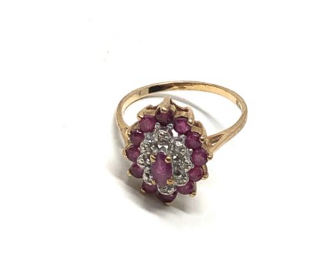 9ct gold vintage ruby &amp; diamond  dress ring (2.2g) 