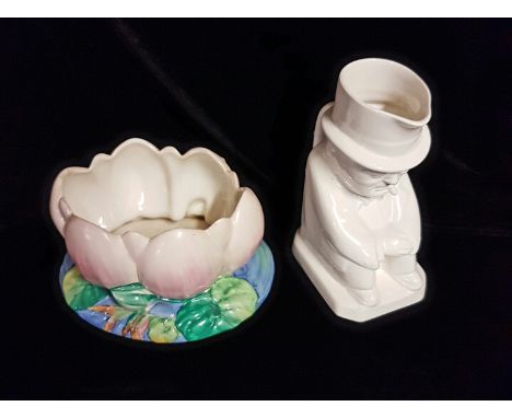 AN EARLY 20TH CENTURY CLARICE CLIFFE FOR NEWPORT POTTERY LOTUS BOWL Hand painted with a pink lotus flower resting on green li