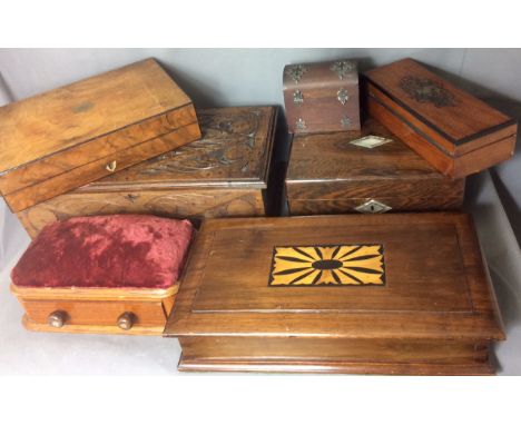 A COLLECTION OF VICTORIAN AND LATER ROSEWOOD, OAK AND MAHOGANY BOXES  To include a rectangular rosewood and mother of pearl s