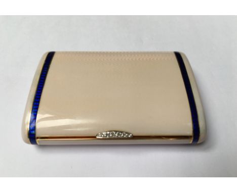 A MID 20TH CENTURY 18CT GOLD, ENAMEL AND DIAMOND SET POWDER COMPACT  Attributed to Fasano, the opalescent pink guilloché enam