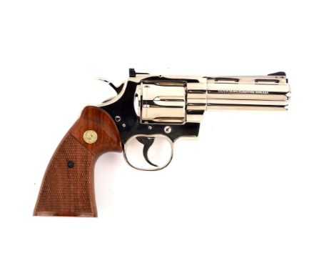 Made in 1978.  Standard features include vent rib, solid lug, adjustable rear sight, wide target hammer, grooved trigger, ful