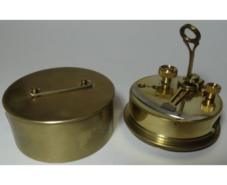 REPRODUCTION POCKET SEXTANT & CASE 