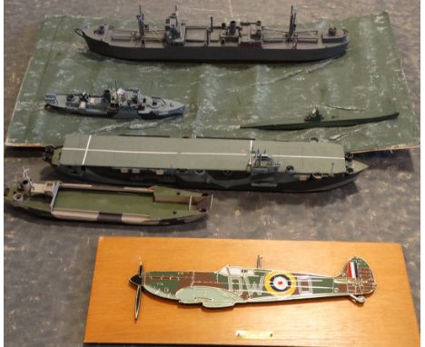 SPITFIRE PLAQUE & MODEL WARSHIPS 