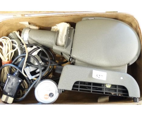 LEITZ PRADER 500 SLIDE PROJECTOR 