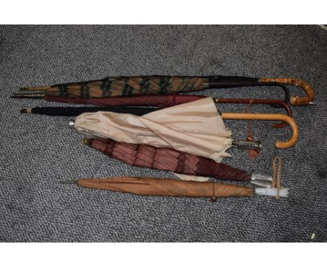 A bundle of vintage parasols (5)