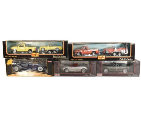 Diecast - a collection of Maisto 1/18 scale and other diecast model cars to include; Mercedes Benz 500 K, Porsche Boxster, Ja