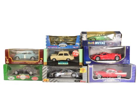 Diecast - a collection of 1/18 scale boxed diecast models to include; Motor Max Pagani Zonda C12, Anson Classics Studebaker G