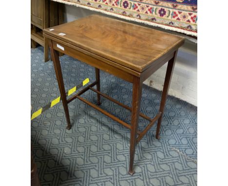 WARING CARD TABLE