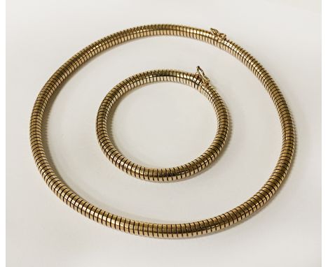 9CT GOLD CHOKER NECKLACE &amp; MATCHING BANGLE - APPROX 45 GRAMS