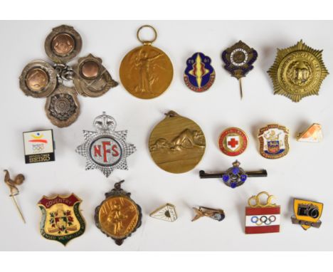 Twenty three badges and medals to include five vintage hallmarked Darts fob medals (one engraved W.J. Kite), enamel badges fo