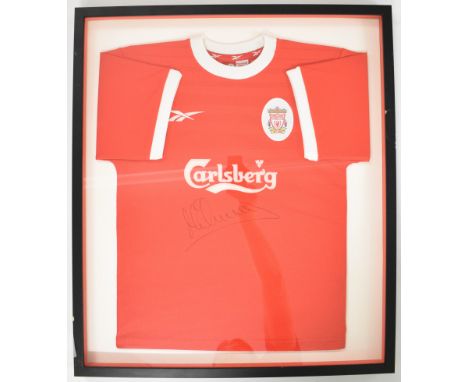Michael Owen signed replica Liverpool shirt with club badge and Carlsberg sponsorship name across the front, ink signature be