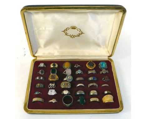 Decorative costume rings: to include silver bands