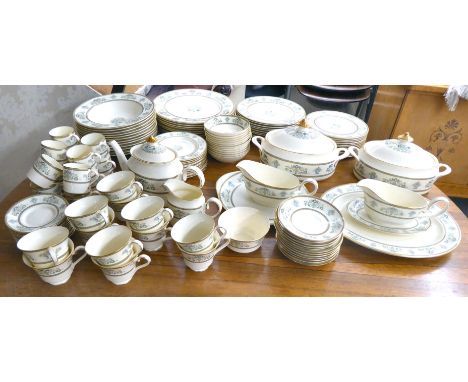 A Minton porcelain Henley pattern tea and dinner service