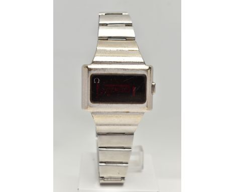 AN OMEGA 'TIME COMPUTER LED' WRISTWATCH, rectangular digital dial with rectangular case measuring approx 40mm x 26mm, to the 