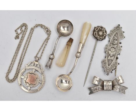 TWO SILVER BROOCHES, FOB MEDAL WITH CHAIN AND OTHER ITEMS, to include a bow brooch hallmarked Birmingham, fitted with a brooc