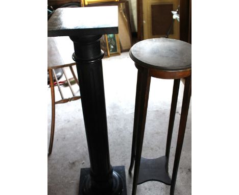 1 x Wooden plant stand 1 x Pedestal stand