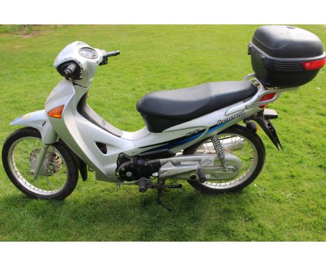 Honda Innova 125cc Scooter, imported for Greece last taxed 2012 (no paperwork supplied so buyer will need to apply for all ne