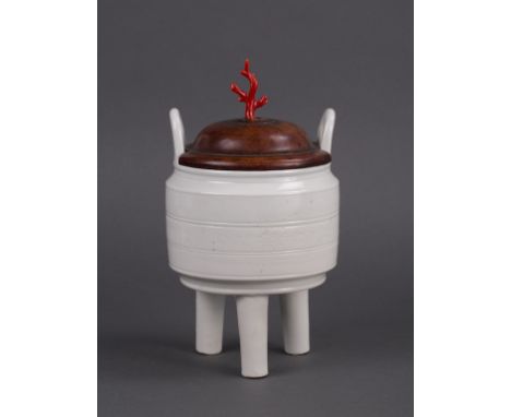 18th century; cover with coral finial, one  handle repaired; 9 in. h