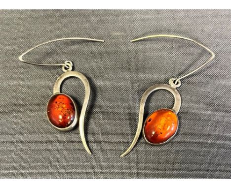 BALTIC AMBER &amp; SILVER EARRINGS 6.0cm long, with 15.6 x 11.1mm oval cabochons of Baltic amber on long ear wires.  Weight 7