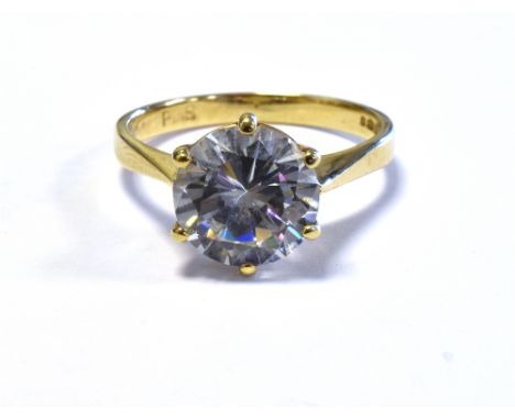 9CT GOLD SOLITAIRE RING claw set with a round brilliant cut cubic zirconia stone, ring size M, hallmarked 375 London 1981.  W