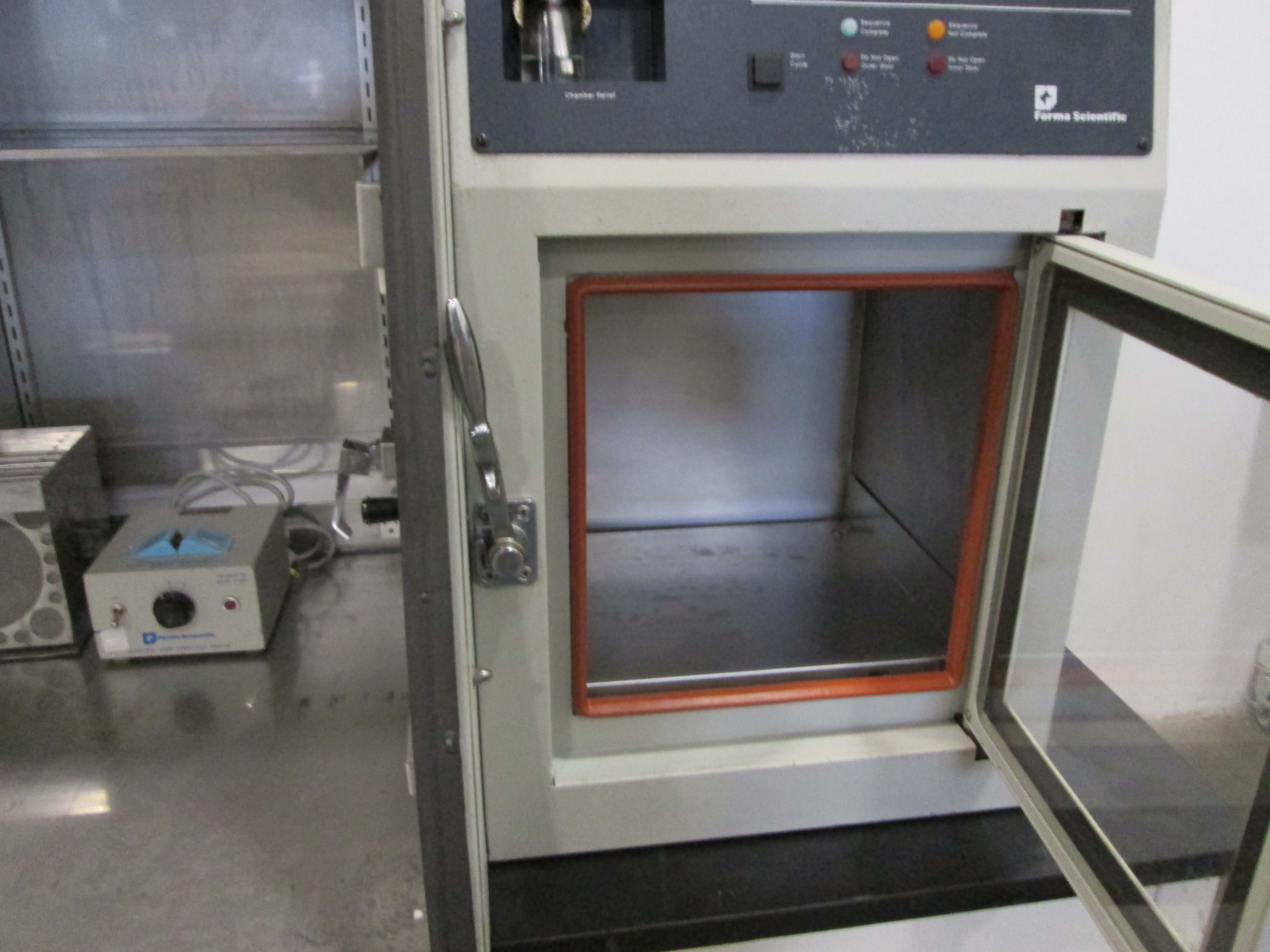 Forma Scientific Anerobic Glove Box Incubator System Anerobic Glove Box 