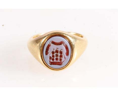 18ct gold carved sardonyx intaglio seal ring, crest with ship, possibly Jamieson family crest, ring size N, 10.9g gross.