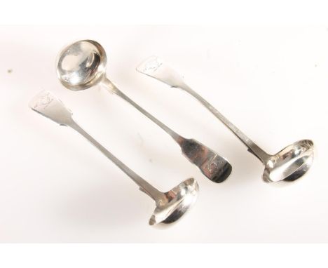 Set of three William IV silver toddy ladles&nbsp;of fiddle pattern with hunting horn crest, by Andrew Wilkie, Edinburgh 1835,