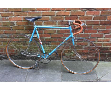 1940's HETCHINS (Curly) BRILLIANT,  in sky blue. A beautifully restored condition with half chrome seat stays, chain stays an