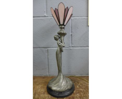 An Art Nouveau style table lamp 