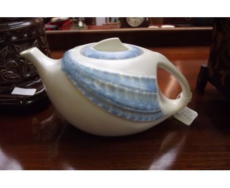 1930's Art deco teapot with mottled decoration 