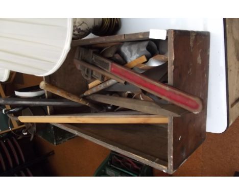 Assorted tools 