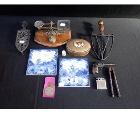 A POSTAL SCALE, A NOVELTY PIPEin the form of a revolver, a pair of blue and white huntsman tiles, a trinket box (a/f) and oth