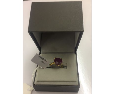 A 9ct large ruby ring solitaire