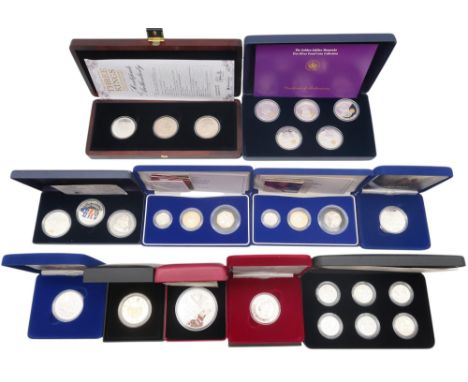 Elizabeth II&nbsp;(1952-2022) a lot comprising various commemorative and proof&nbsp; silver coins to include Piedfort Silver 