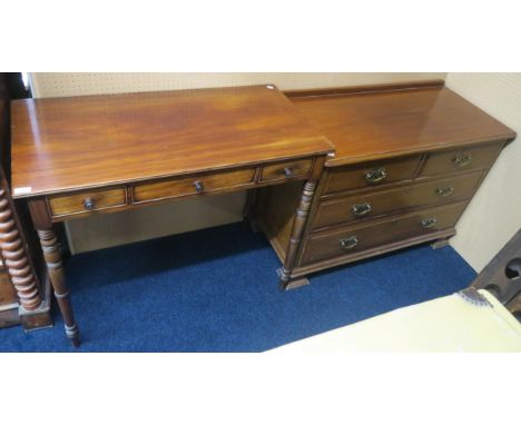 A lot comprising a mahogany two over two dressing chest of drawers, 78cm high x 106cm wide x 51cm deep and a single drawer ha