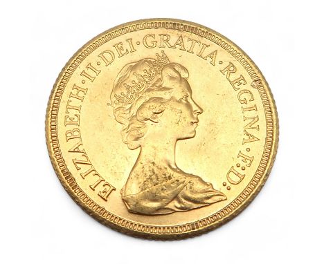 Elizabeth II&nbsp;(1952-2022) 1 Sovereign 1982&nbsp; Obverse  Second crowned portrait of HM Queen Elizabeth II right, wearing