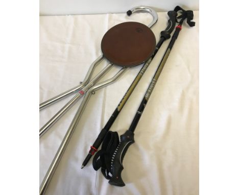 A Gamebird shooting stick together with a McKinley trekking pole.  