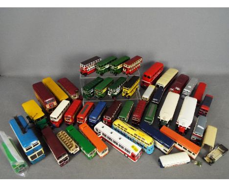 Schuco, Corgi, EFE, Solido, Others - Over 30 unboxed diecast and plastic model buses in different scales. Lot includes Cursor