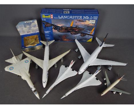 Gemini Jets - Revell - Hogan - A collection of diecast aircraft in various scales including 1:200 scale Gemini Jets Airbus A3