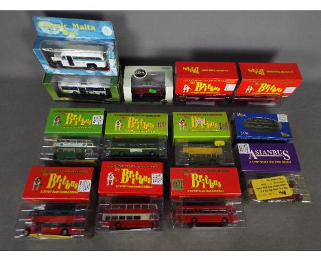 Britbus - Creative Master - Oxford - A collection of 12 x boxed bus and 1 x fire engine, includes # ME-03 London Transport AE